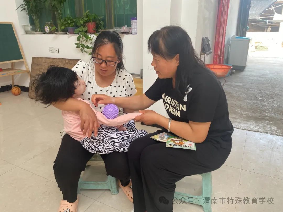 橡皮泥手工餐具_橡皮泥手工大餐_营养餐橡皮泥手工制作